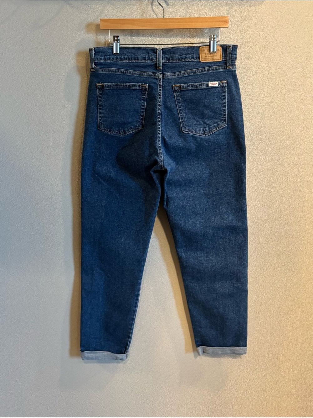 Levi's Cropped High-Rise Boyfriend Tapered Jeans in Medium Blue - Picture 2 of 5
